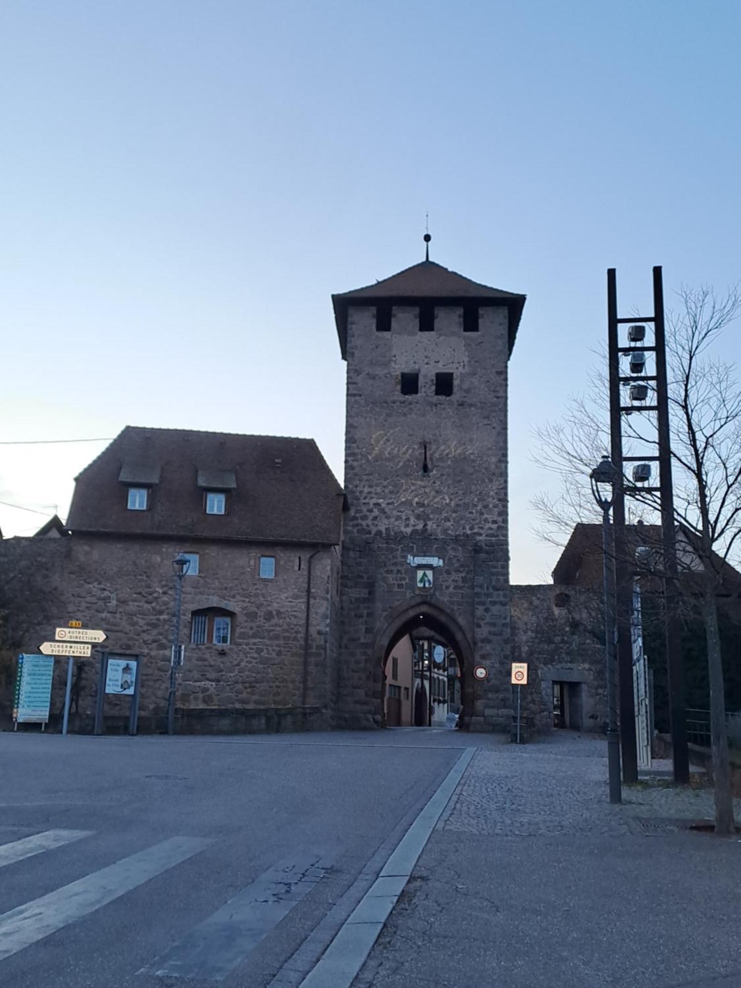 Au Grenier De L'Ours Apartment Dambach-la-Ville Exterior photo